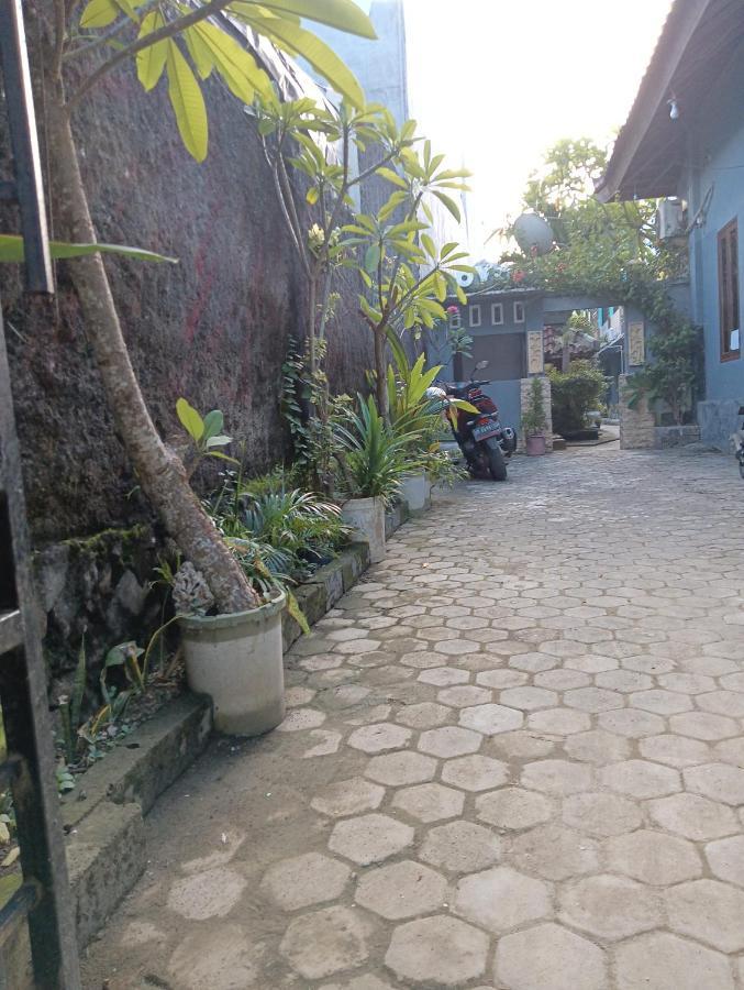 Ayu Homestay Kuta  Exterior photo