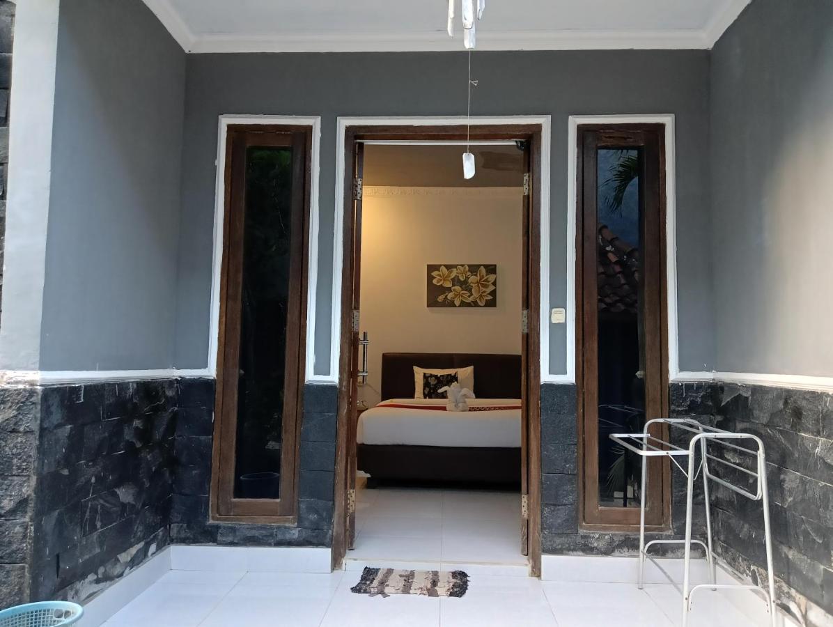 Ayu Homestay Kuta  Exterior photo