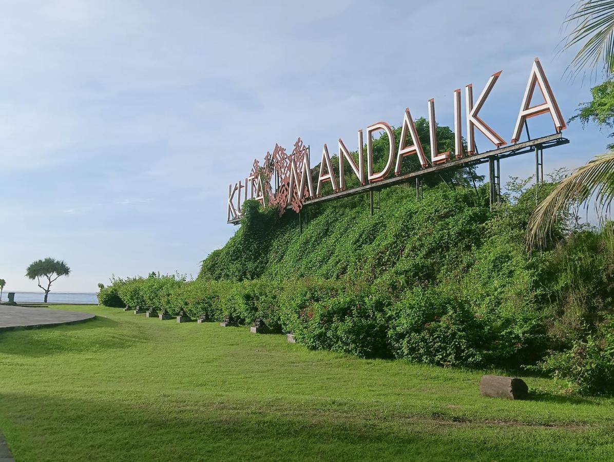 Ayu Homestay Kuta  Exterior photo